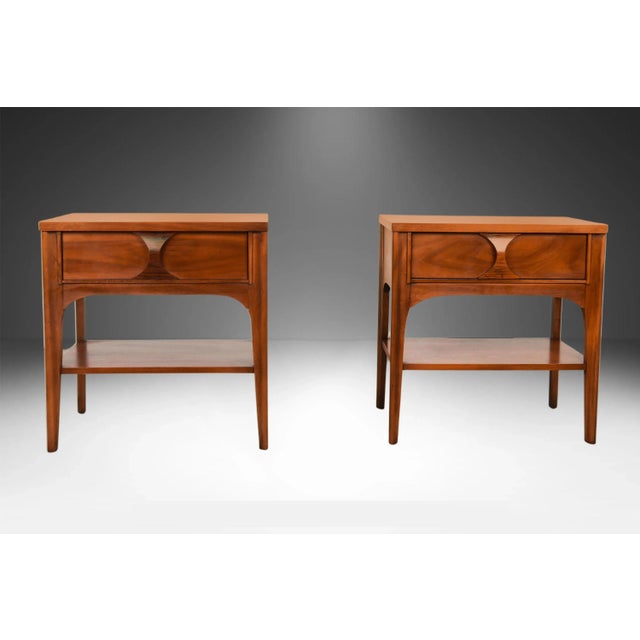 Mid-Century Modern Pair Kent Coffey Perspecta Rosewood Pecan Nightstands Tables For Sale - Image 3 of 13