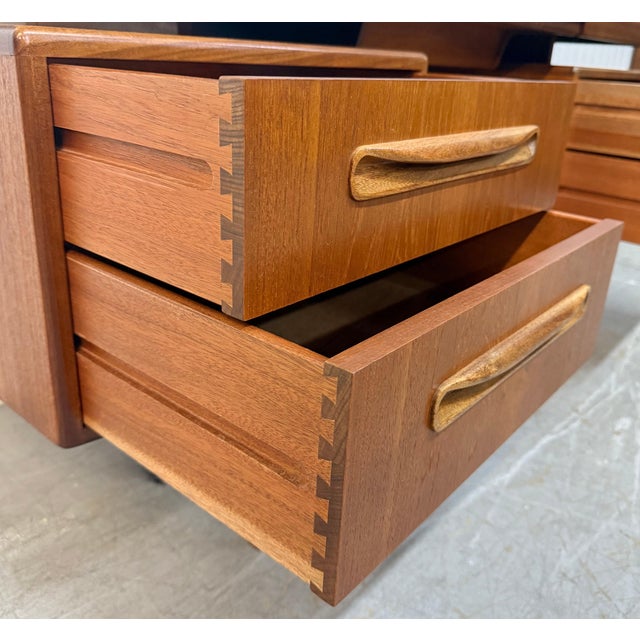 Mid-Century Danish Modern G-Plan Teak Vanity For Sale - Image 10 of 13