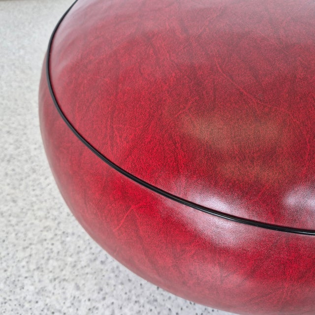 1960s Vintage Red Round Pouf, Italy, 1960s For Sale - Image 5 of 8