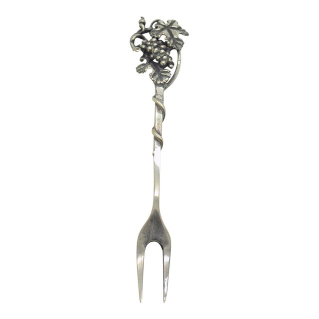 Vintage Italian Handmade Genuine Silver Grape Cocktail Mini Fork by Giovanni Raspini of Arezzo, Solid 800 Silver Appetizer Pick in Original Box For Sale