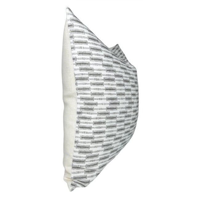 ⭐️ Ships Within 2 Days On the Front: Lacuna Printed Fabric On the Back: Ivory Linen Fabric Designer Fabric Content: 100%...