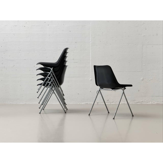 A classic polyside chair from robin day's renowned polypropylene series for the british manufacturer hille. This model is...
