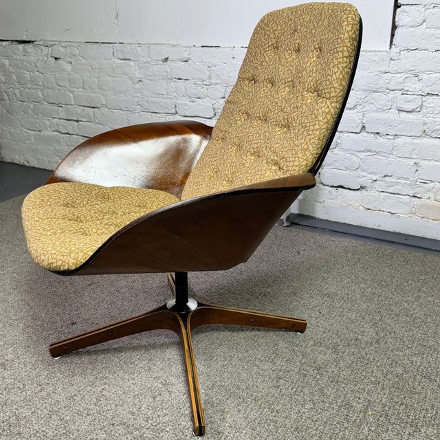 Plycraft "Mrs Chair" Lounge Chair by George Mulhauser for Plycraft For Sale - Image 4 of 9