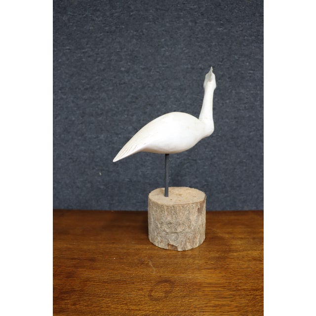 Late 20th Century Hand-Carved White Heron Sculpture on Natural Wood Base by Roe For Sale - Image 5 of 9