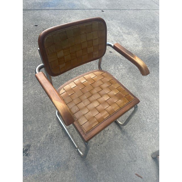 1970s Vintage Chrome and Woven Leather Dining Set With Geometric Glass Top For Sale - Image 5 of 9