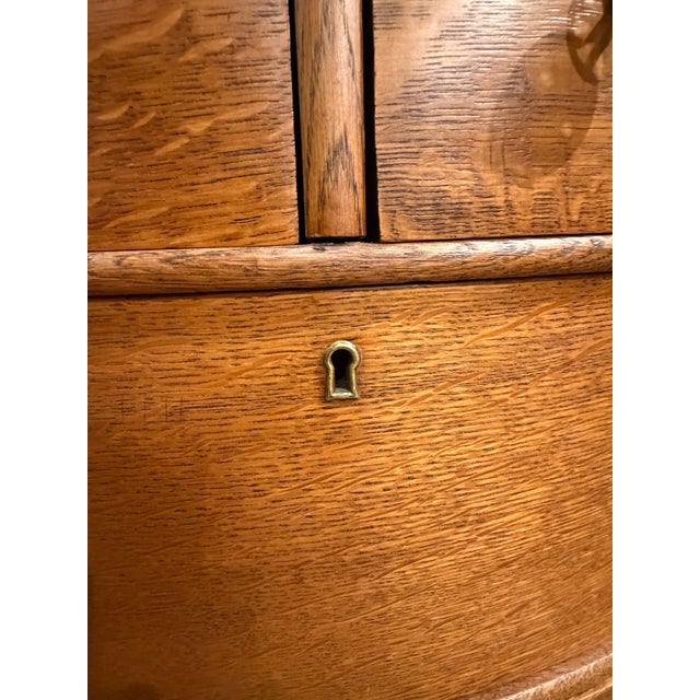 Copper Antique Victorian Oak Bedroom Dresser W/ Serpentine Style Front For Sale - Image 8 of 10