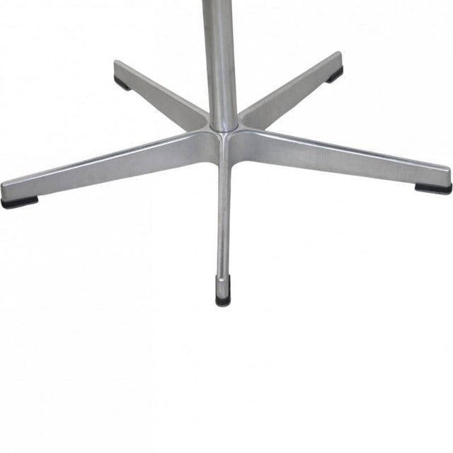 Oxford Chair in Grey Fabric by Arne Jacobsen, 2006 For Sale - Image 6 of 16