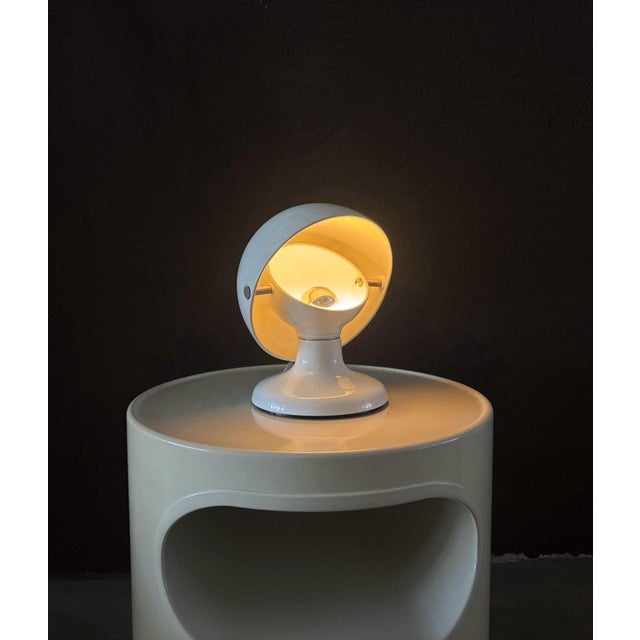The Jucker table lamp clearly embodies and expresses the spirit of the Sixties and is still a charismatic collector's item...