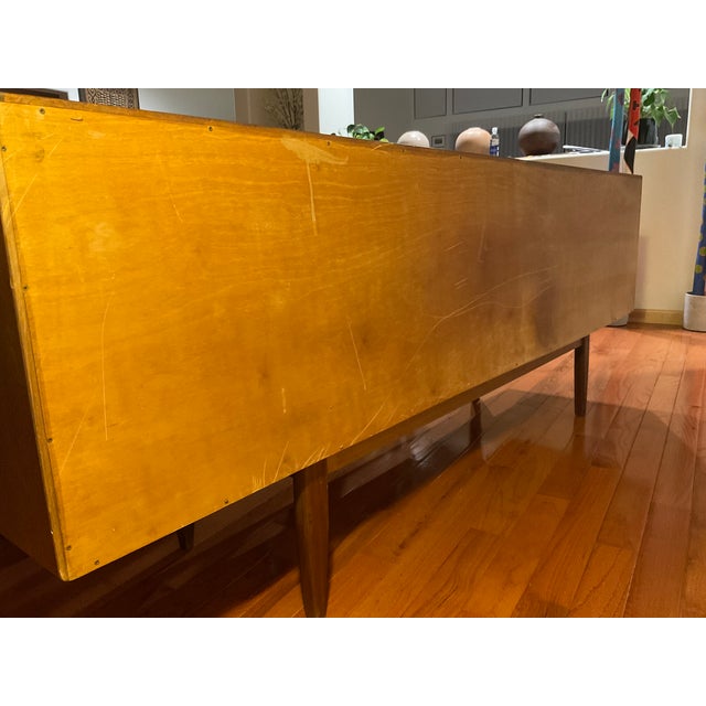 1960s Long Mid-Century Danish Teak Credenza by Victor Wilkins for G Plan For Sale In Santa Fe - Image 6 of 6