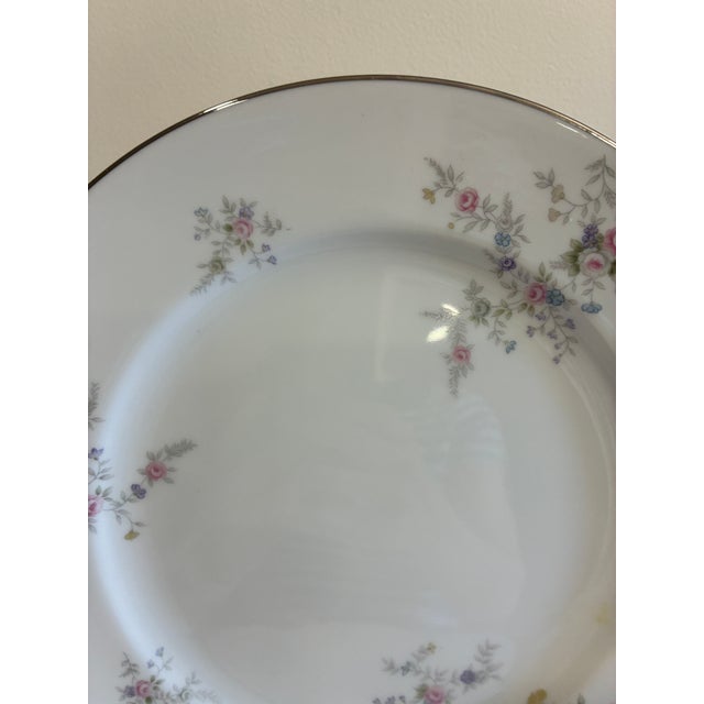 Mid-Century Modern Vintage Wyndham "Cambric" Floral Fine China Dinner Plates, Set of 4 For Sale - Image 3 of 10