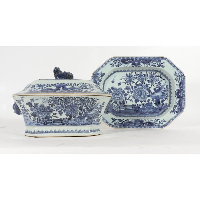 18th-Century Chinese Export Blue & White Porcelain Soup Tureen, Cover & Stand For Sale - Image 15 of 17