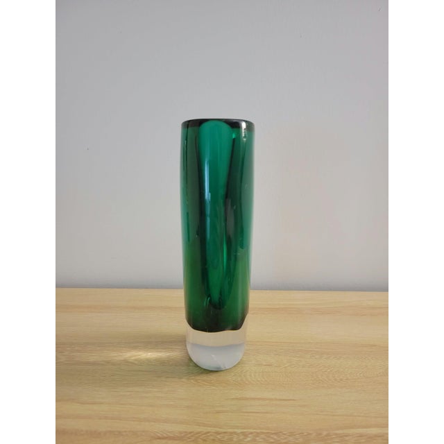 Mid 20th Century Signed Vicke Lindstrand for Kosta Boda Green Sommerso Glass Vase For Sale - Image 5 of 8