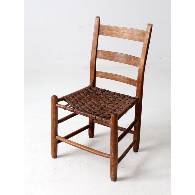 Farmhouse Antique Rustic Splint Weave Seat Chair For Sale - Image 3 of 10