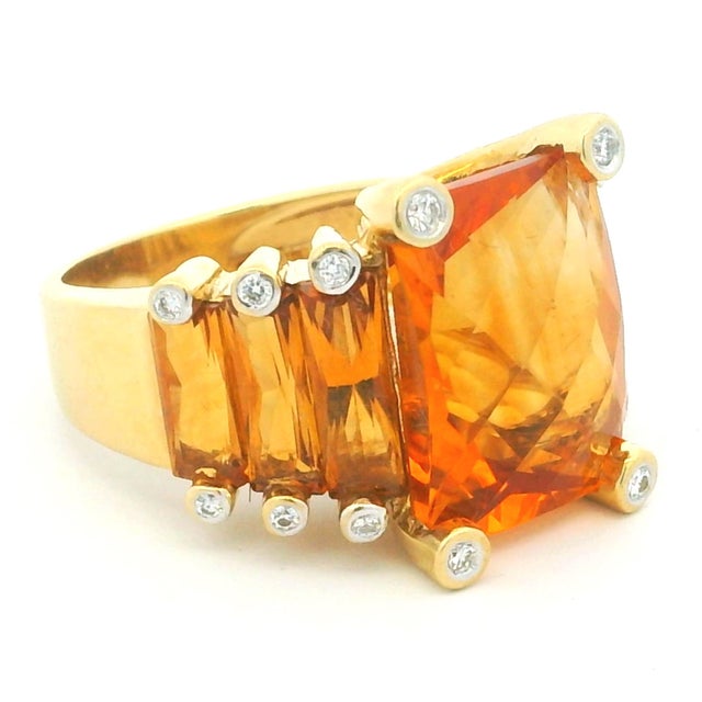 1980s Italian 18k Gold Citrine & Diamond Architectural Cocktail Ring, Size 7 For Sale - Image 4 of 14