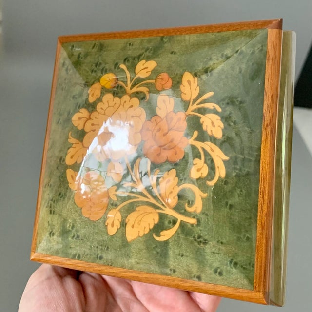 Vintage Italian Burl Elm Marquetry Footed Jewelry Music Box “ Playing Memory “ With Reuge Swiss Movement For Sale - Image 12 of 13
