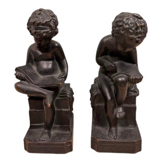 Antique 1920s Art Deco Pompeian Bronze Co. "The Scholar" Bookends – Pair, Model No. 141 For Sale