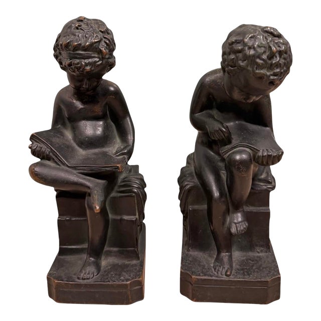 Antique 1920s Art Deco Pompeian Bronze Co. "The Scholar" Bookends – Pair, Model No. 141 For Sale