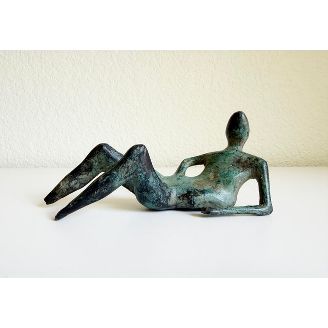 Metal Bronze Reclining Figure in the Style of Henry Moore, Late 20th Century For Sale - Image 7 of 10