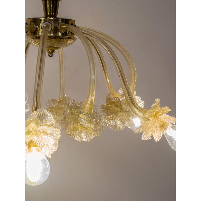 1950s Vintage 5 Light Murano Blown Glass Chandelier with Transparent Gold Dust attributed to Archimede Seguso for Seguso Vetri Darte, 1950s For Sale - Image 5 of 14