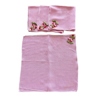 Vintage Pink Tea Napkins With Corner Appliqués- Set of 4 For Sale