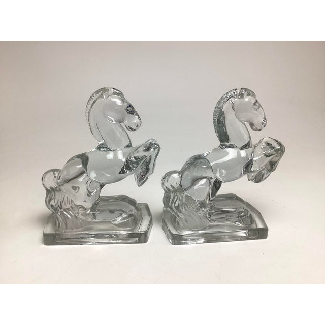 1950s Mid-Century Modern Glass Rearing Horse Bookends Pair by l.e. Smith For Sale In New York - Image 6 of 6