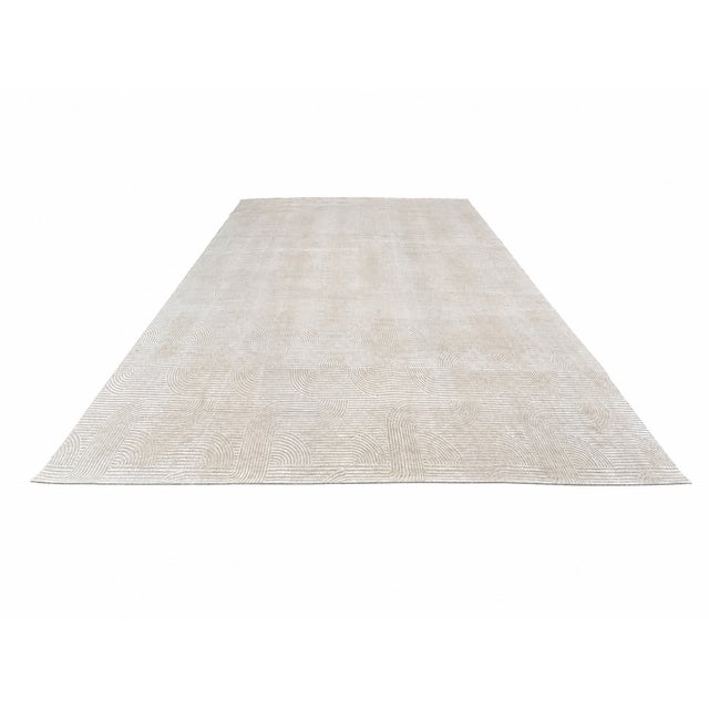 Rh Tulsi Wool & Silk Rug – 12' × 15' Wheat | Hand-Knotted Wool & Silk | Made in Nepal For Sale - Image 13 of 18
