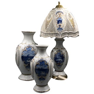 Porcelain Lamp with Vases in Reticulated Porcelain from Klausenburg, 1980s, Set of 3 For Sale