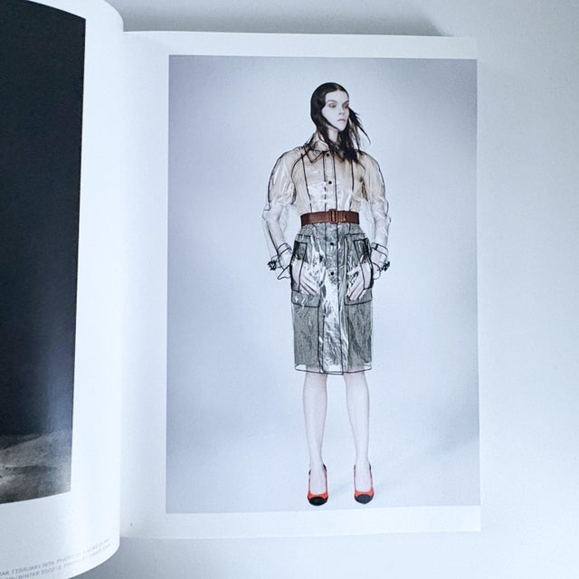 アート・デザイン・音楽 Schiaparelli&PradaImpossibleConversation $_12.JPG?set_id=880000500F