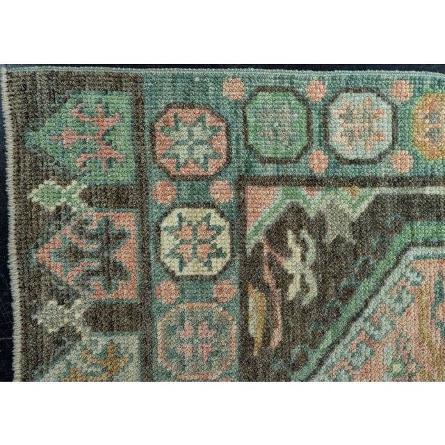 Early 21st Century Turkish Oushak Rug 2'8" x 8'5" #20031 For Sale - Image 5 of 8