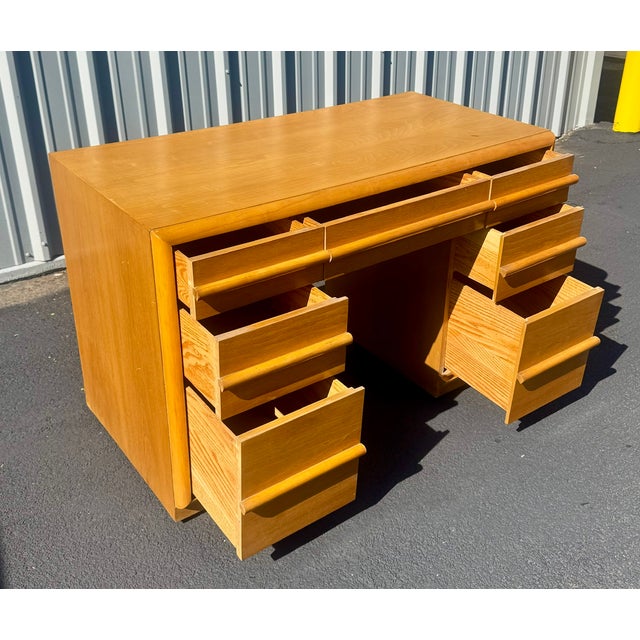 1950s Robsjohn-Gibbings for Widdicomb Walnut Desk For Sale - Image 5 of 10