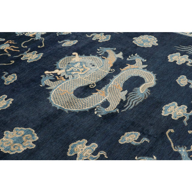 Hand-knotted in wool, this 8x10 rug from the Modern Classics Collection by Rug & Kilim draws inspiration from antique...