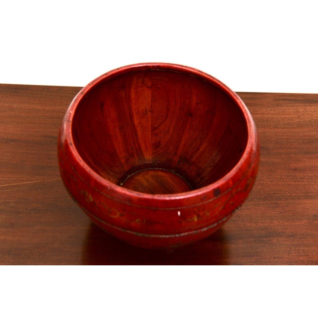 Small Antique Chinese Red Lacquered Covered Box For Sale - Image 4 of 9