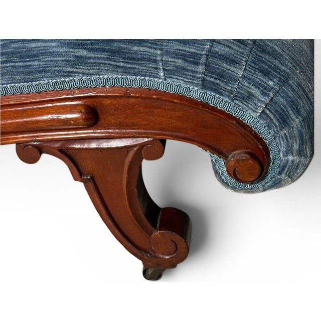 Antique Victorian Mahogany Swan Back Velvet Chaise Longue For Sale - Image 16 of 18