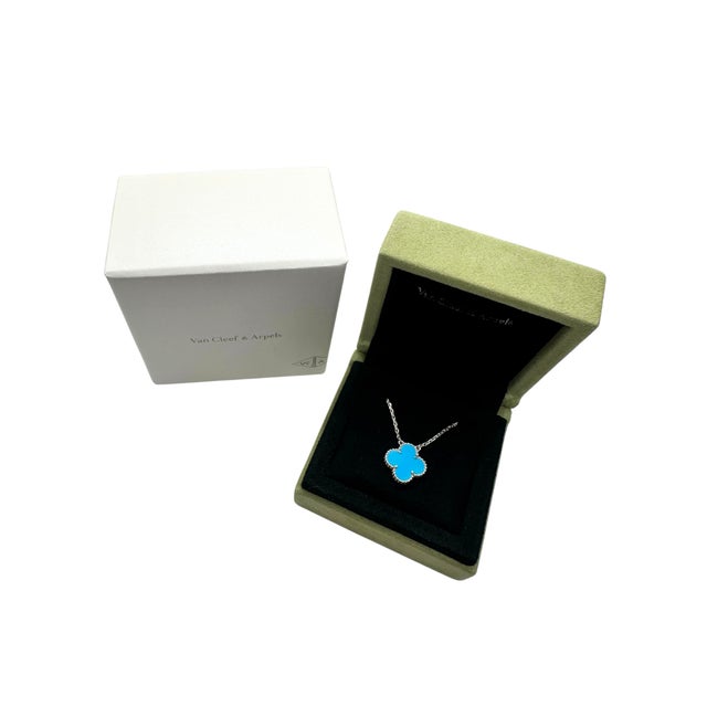Metal Van Cleef & Arpels Vintage Alhambra Blue Turquoise 18k White Gold Pendant Necklace For Sale - Image 7 of 10