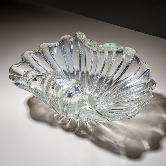 Mid-Century Modern Flower-Shaped Glass Bowl, Attributed to Seguso Vetri D’Arte, Italy, Mid-20th Century For Sale - Image 3 of 7