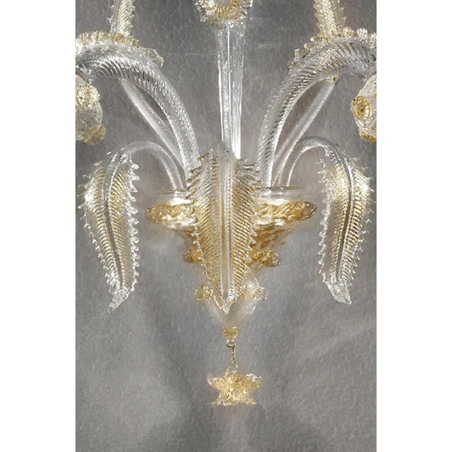Italian Clear and Gold-Leaf Wall Sconce with Flowers and Leaves Murano Glass by Simoeng, in Exhibition Piece conditions....