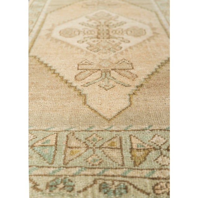 Turkish Turkish Mini Rug Oriental Hand Knotted Vintage Rug 1'9" x 3'1" #21060 For Sale - Image 3 of 8