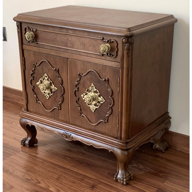 20th Century Pair of French Nightstands with One Drawer and Doors and Claw Feet For Sale - Image 4 of 18