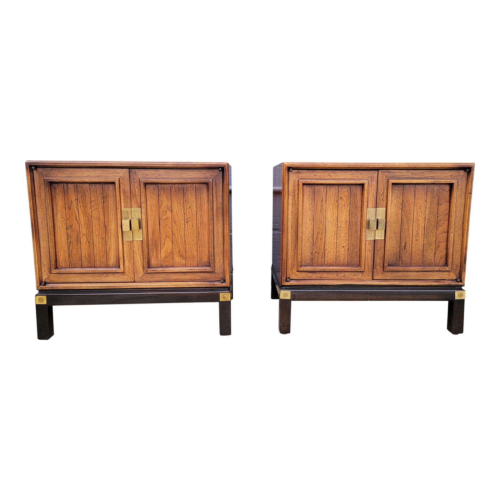 Fine Henredon Nightstands a Pair Chairish