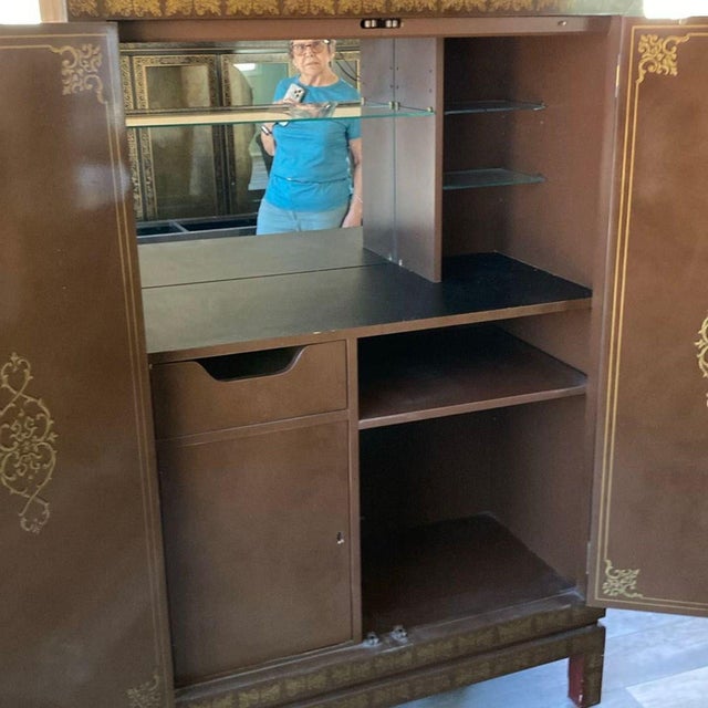 Drexel Heritage Vintage Drexel Heritage Chinoiserie Lacquered Bar Cabinet For Sale - Image 4 of 8