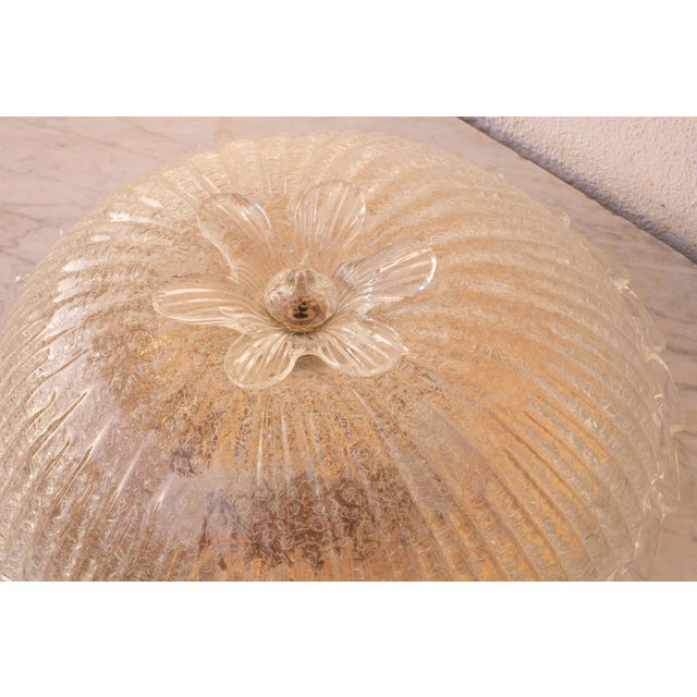 1970s 1970s Italian Transparent Murano Glass Ceiling With Flower For Sale - Image 5 of 12