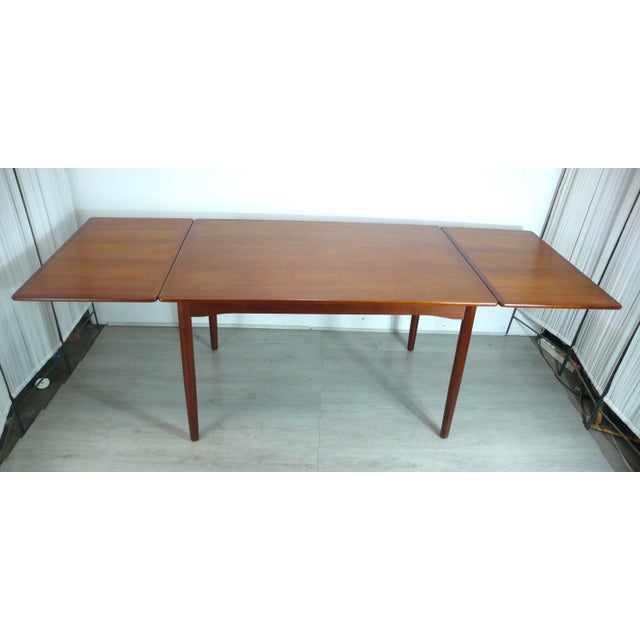 1960s Vintage Extendable Dining Table in Teak, 1960s For Sale - Image 5 of 7