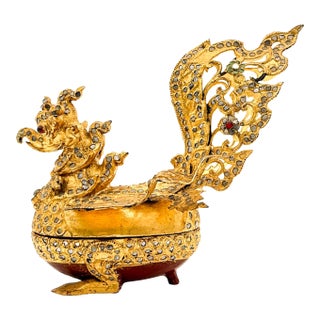 Vintage Burmese Hintha Bird Lacquerware Covered Betel Box For Sale
