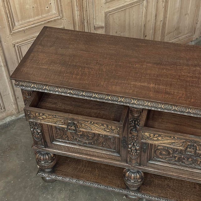 Antique French Renaissance Raised Buffet in Carved Oak For Sale - Image 16 of 18