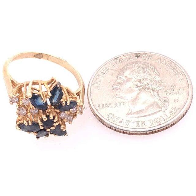 14 Karat Yellow Gold Cluster Ring With Onyx and Diamonds For Sale - Image 4 of 8