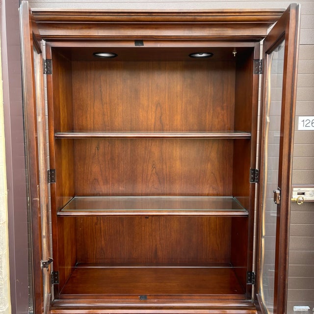 1980s 1980s Statton Chippendale Solid Cherry Locking Secretary Desk With Bookcase Top Oldtowne Finish For Sale - Image 5 of 12