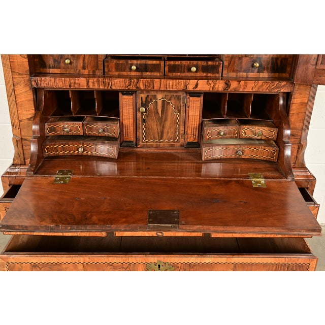 Wood 18th Century Antique English William & Mary Banded Walnut Mirror Front Secretary Desk With Bookcase Hutch For Sale - Image 7 of 17