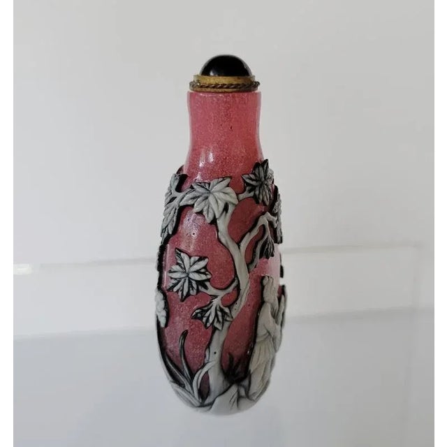 1900 - 1909 Antique Chinese Pink Snowstorm Peking Glass Snuff Bottle For Sale - Image 5 of 8