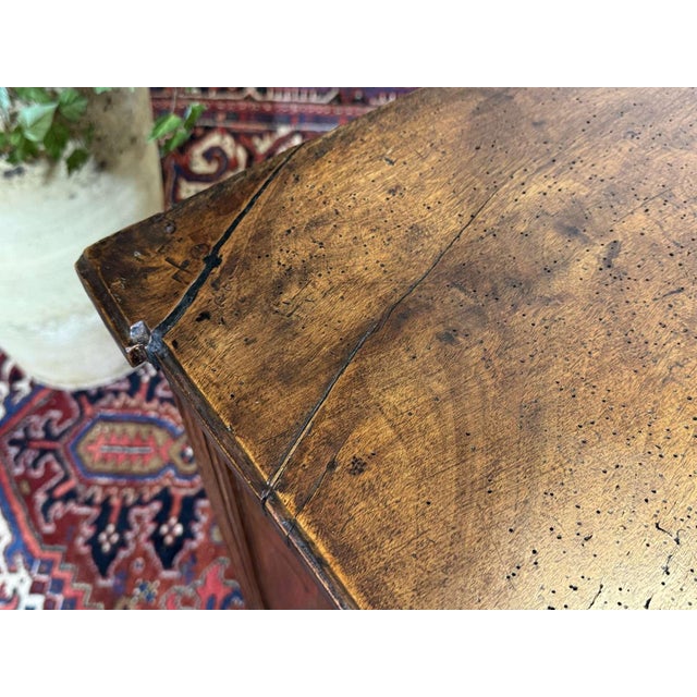 Brown 18th Century Louis XVI Chest of Drawers in Walnut For Sale - Image 8 of 18