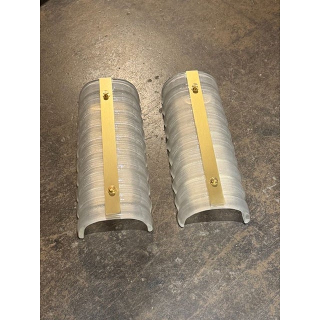 Modern Pair of Murano Ribbed Wall Sconces For Sale - Image 3 of 6